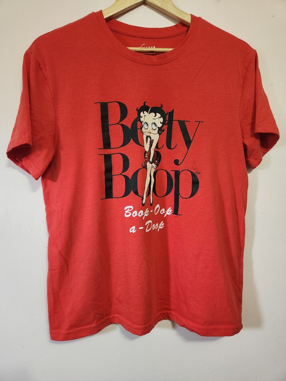 Fleischer Studios Betty Boop Red Graphic T-Shirt Boop-Oop a-Doop Size Medium